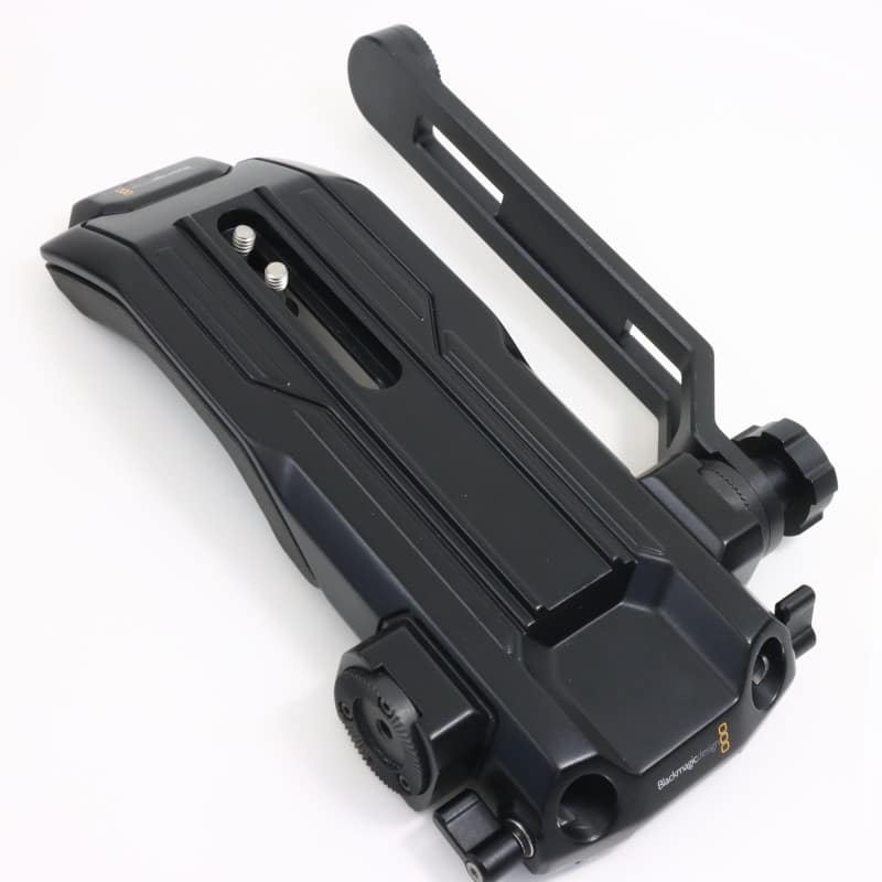 CINEURSASHMKM [Blackmagic URSA Mini Shoulder Kit]