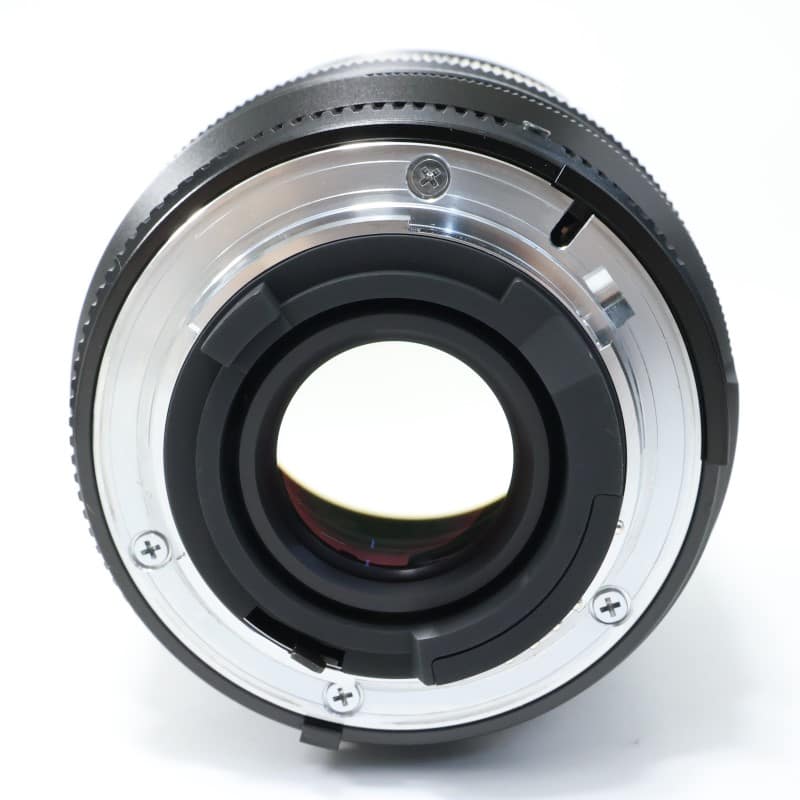 Distagon T* 2/25 ZF.2