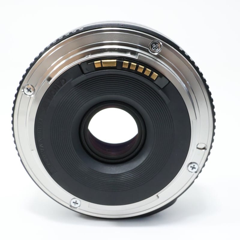 EF 40mm F2.8 STM ブラック