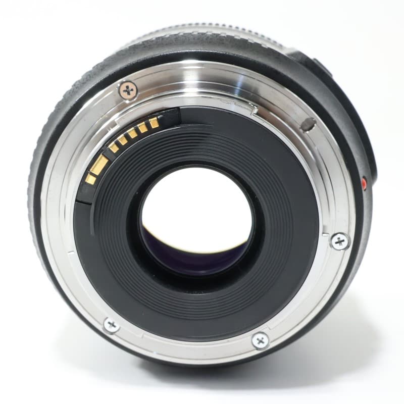 EF 35mm F2 IS USM
