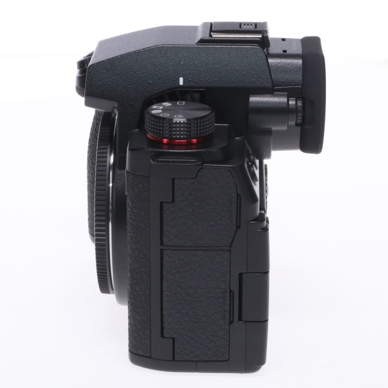 LUMIX DC-S5M2