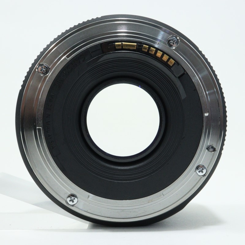 EF 50mm F1.8 STM