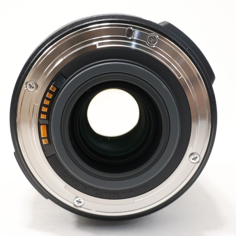 EF-S 18-200mm F3.5-5.6 IS