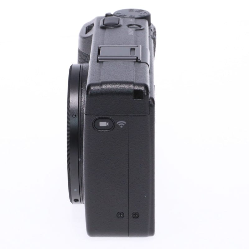 RICOH GR III