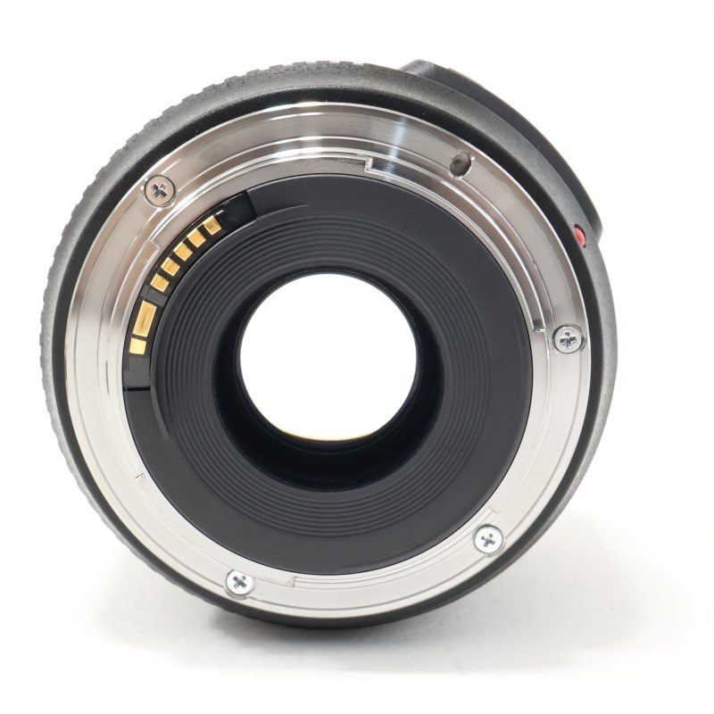 EF 35mm F2 IS USM