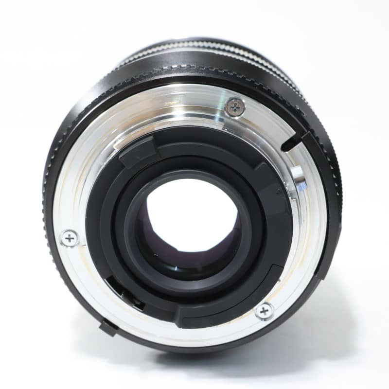 Makro Planar T* 2/50 ZF.2
