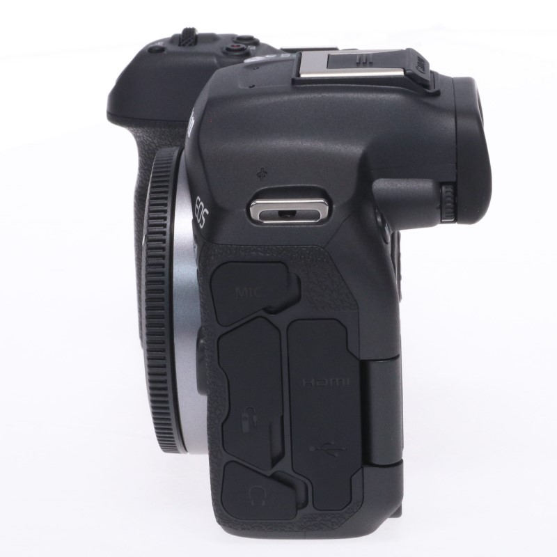 EOS R7