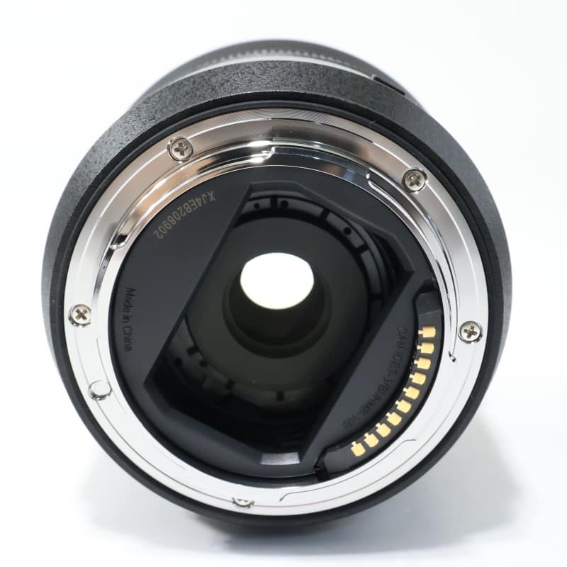 LUMIX S 20-60mm F3.5-5.6 S-R2060