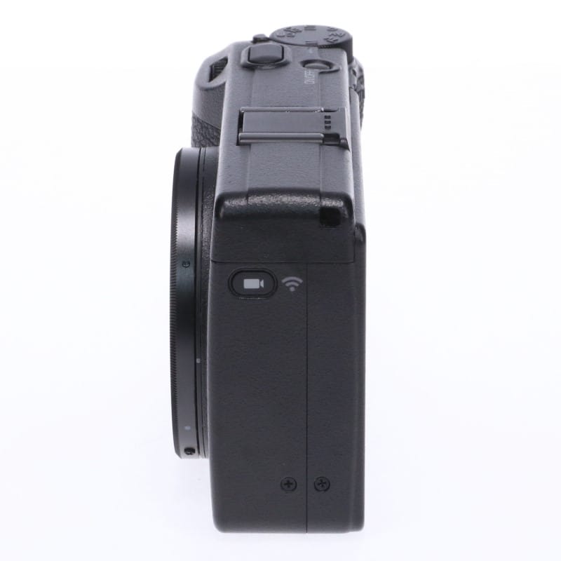RICOH GR III