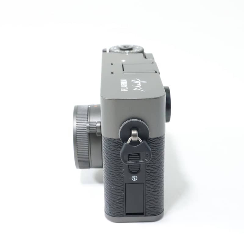 X half (FUJIFILM X-HF1) チャコールシルバー