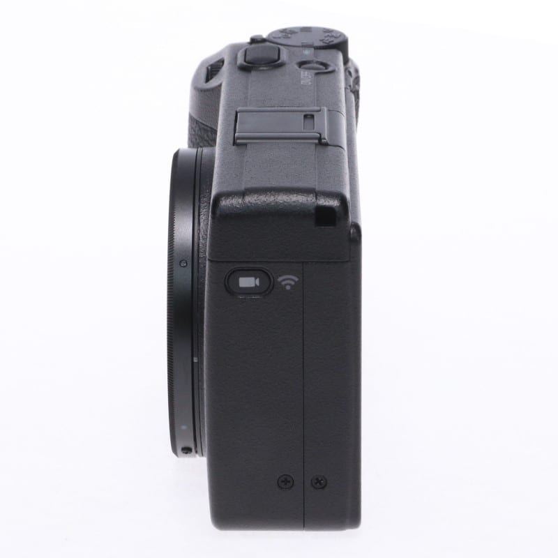 RICOH GR III