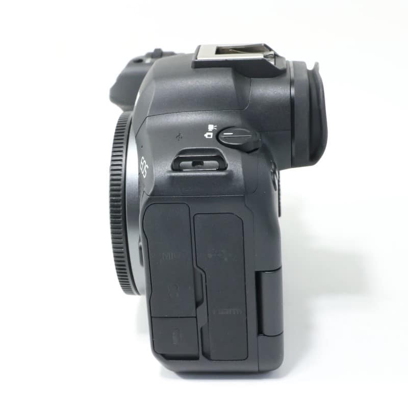 EOS R6 Mark II ボディー