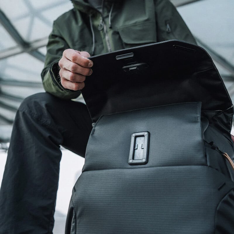 PGYTECH OneGo 2 BackPack (ワンゴー2 バックパック)(マットブラック)20L
