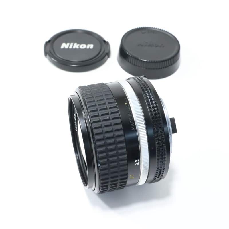 AI Nikkor 28mm f/2.8S