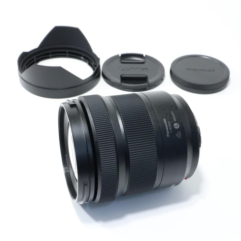LUMIX S 20-60mm F3.5-5.6 S-R2060