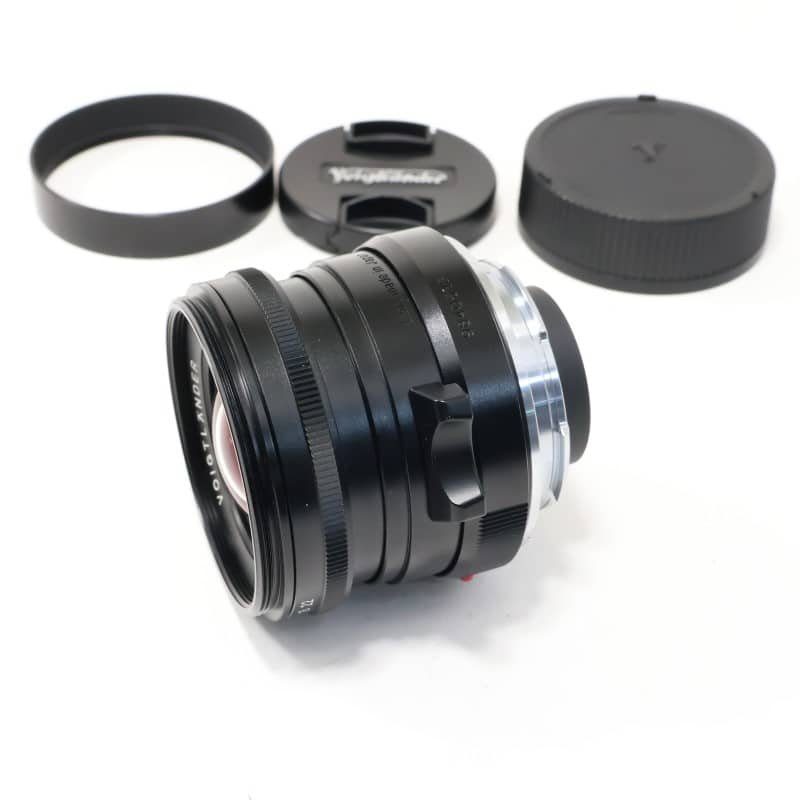 ULTRON 28mm F2