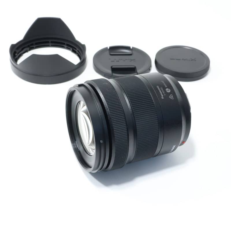 LUMIX S 20-60mm F3.5-5.6 S-R2060