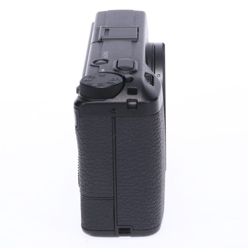 RICOH GR III