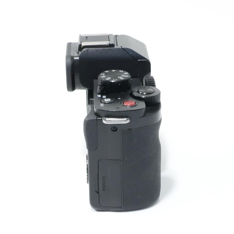 LUMIX G100D ボディ DC-G100D