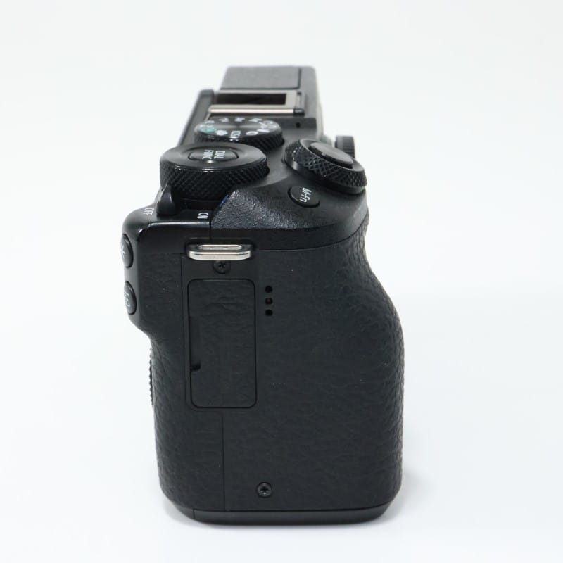 EOS M6 Mark II ボディー ブラック