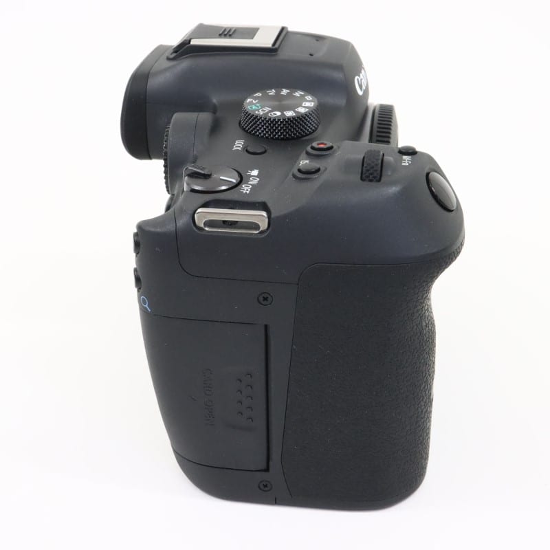 EOS R7 ボディー