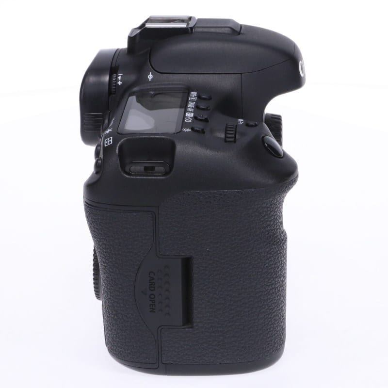 EOS 7D Mark II ボディー