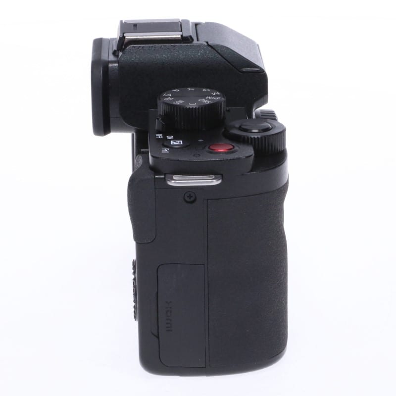 LUMIX G100D ボディ DC-G100D