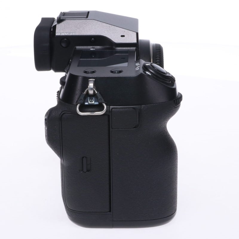 富士フイルム FUJIFILM GFX50S II ボディ 中古 C2120131529497 富士フイルム FUJIFILM GFX50S II ボディ 中古 C2120131529497