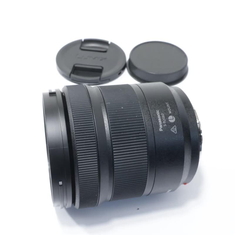 LUMIX S 20-60mm F3.5-5.6 S-R2060