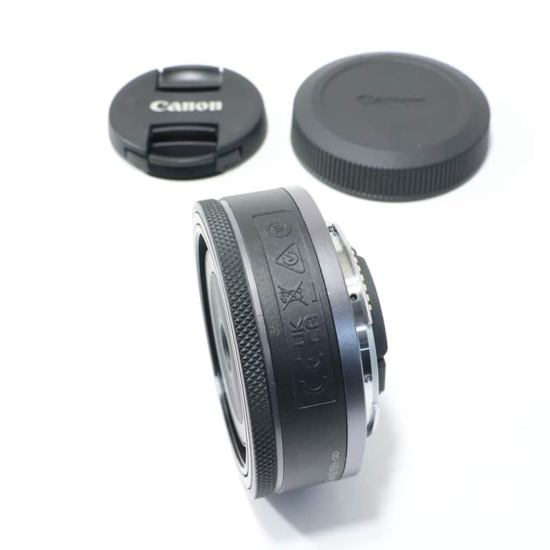RF28mm F2.8 STM