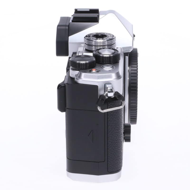 OM SYSTEM OM-3 ボディー シルバー