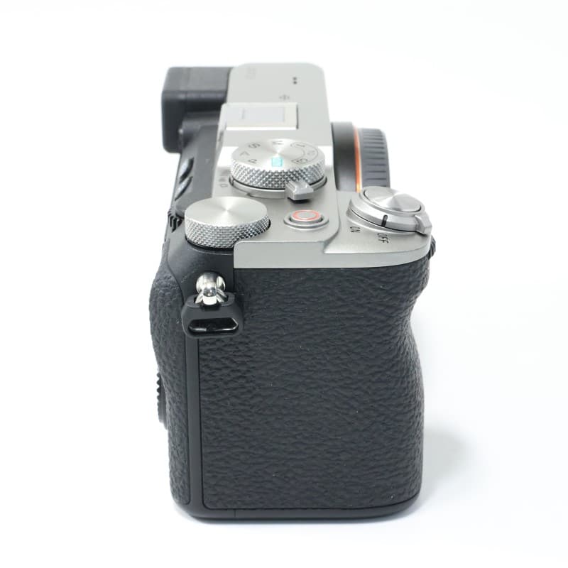 α7C II ボディ シルバー ILCE-7CM2S
