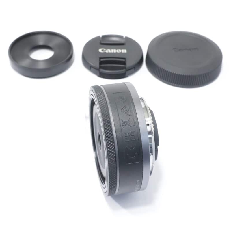 RF28mm F2.8 STM