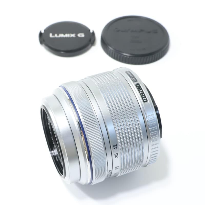 M.ZUIKO DIGITAL 14-42mm F3.5-5.6 II R シルバー