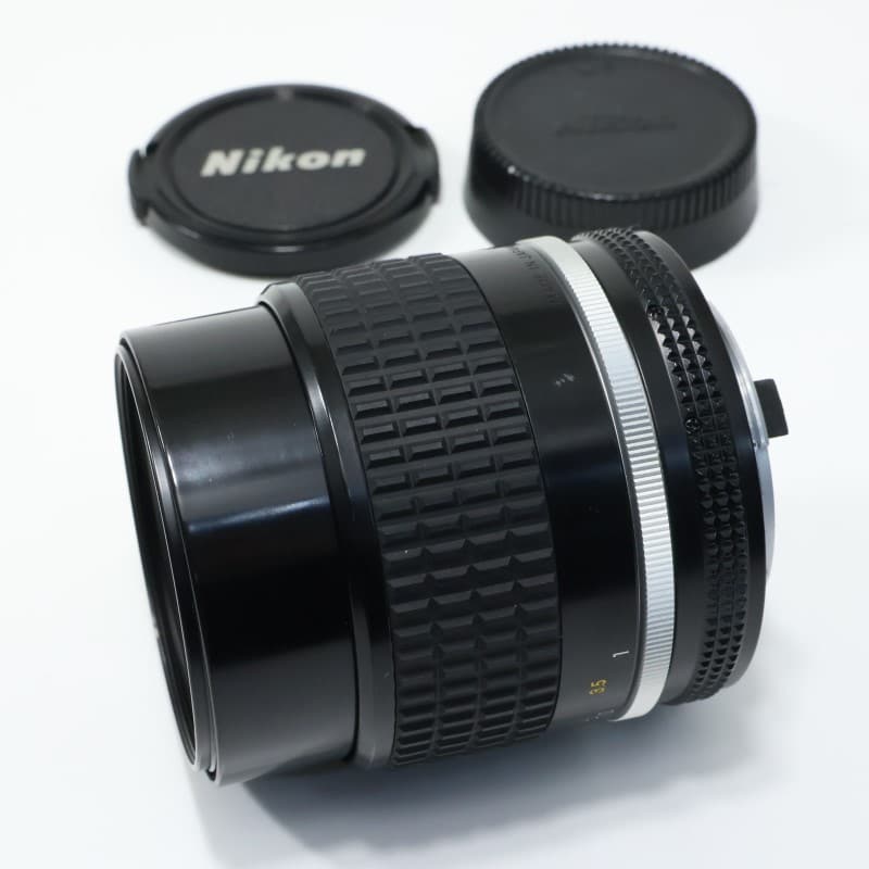 AI Nikkor 105mm F2.5S