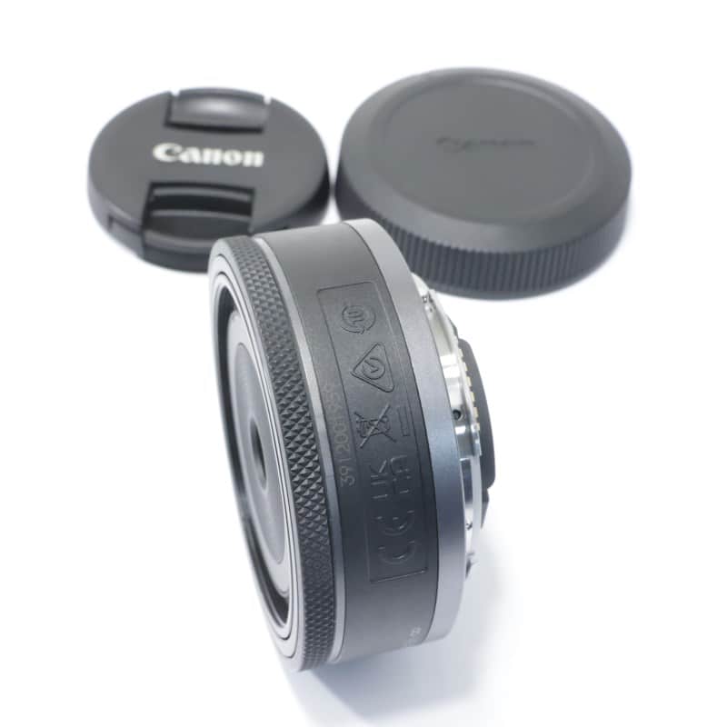 RF28mm F2.8 STM
