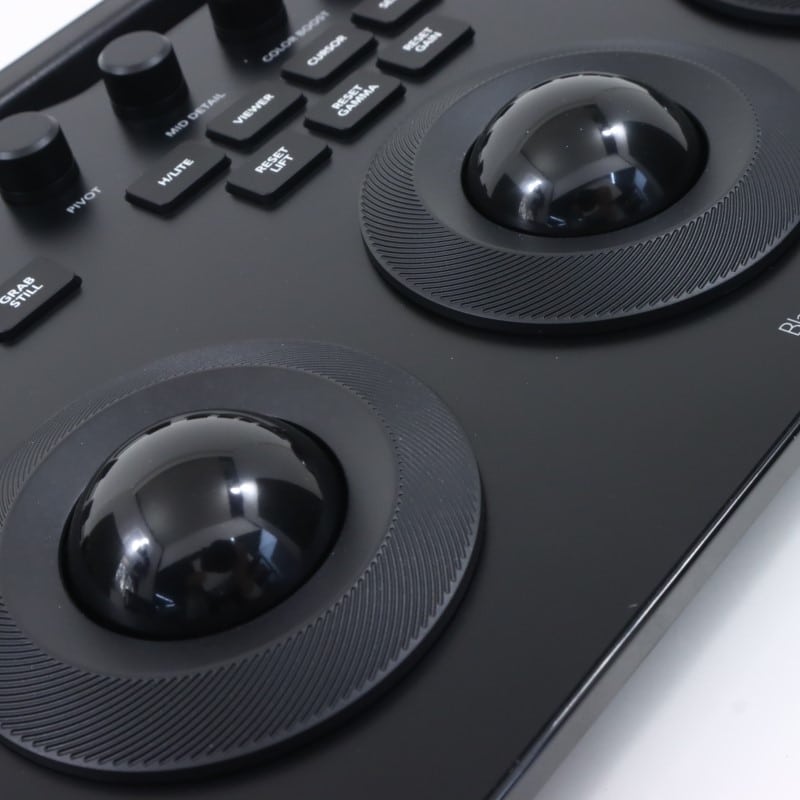 DV/RES/AAAPNLMIC/EN [DaVinci Resolve Micro Color Panel(EN/パネルラベル英語表記)]