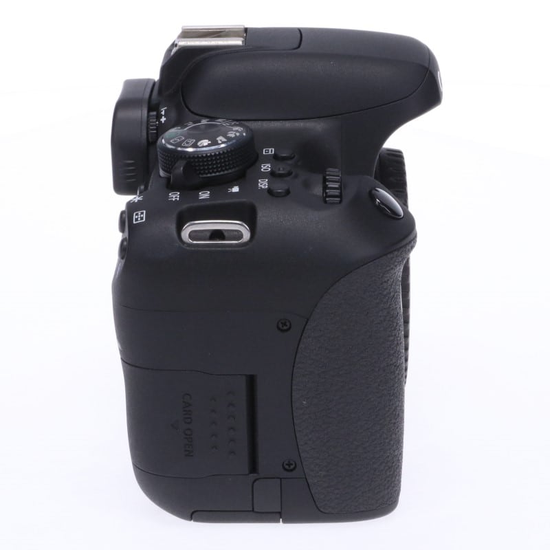 EOS Kiss X8i ボディ