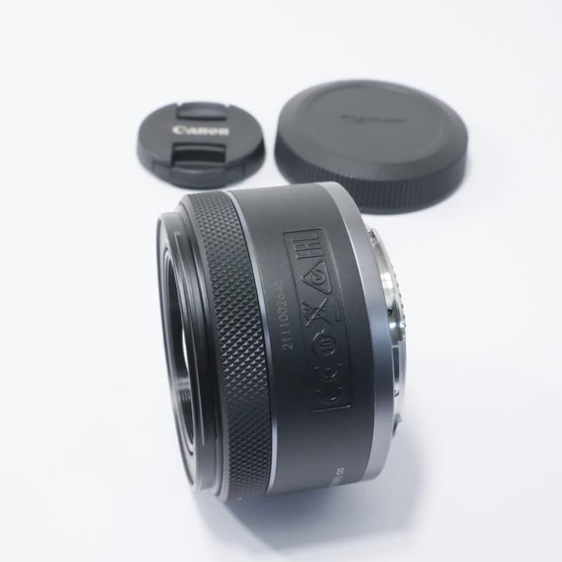 RF50mm F1.8 STM