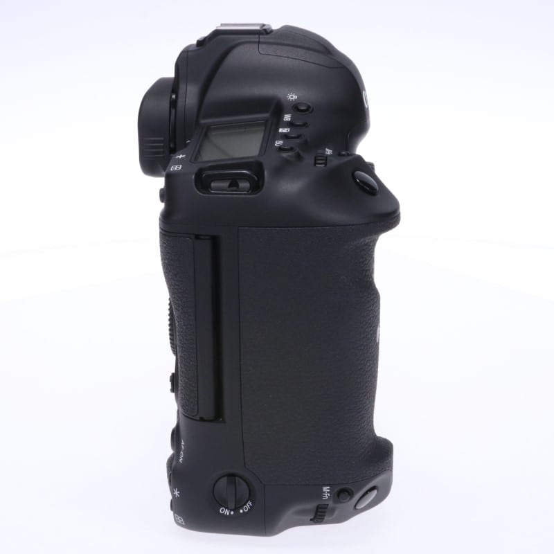 EOS-1D X Mark III ボディー