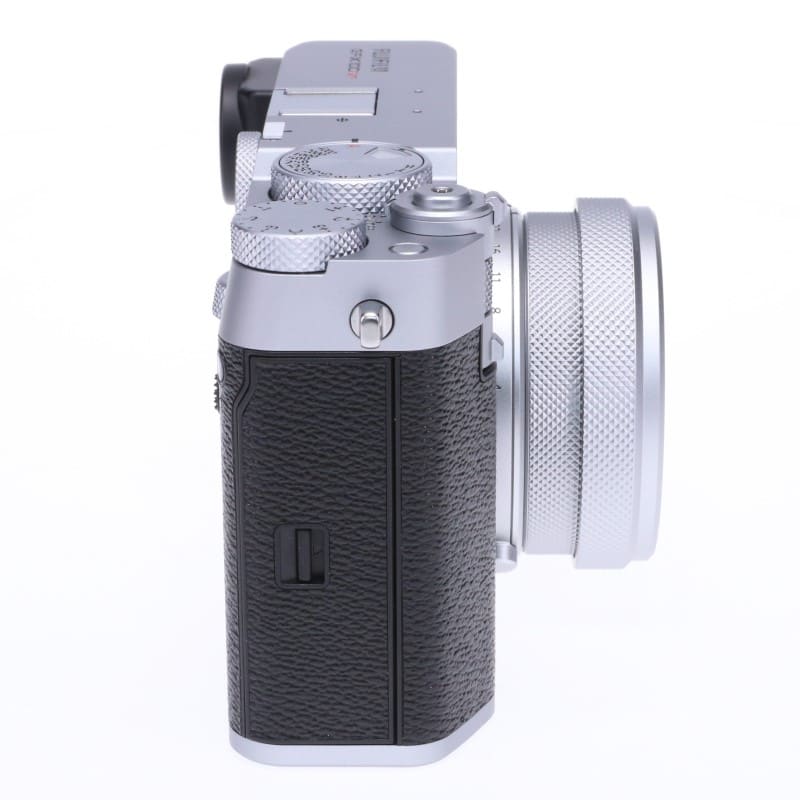 FUJIFILM GFX100RF シルバー