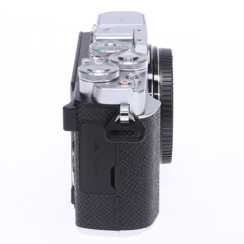OLYMPUS／OM SYSTEM PEN E-P7 ボディー シルバー Aランク 中古｜フジヤ