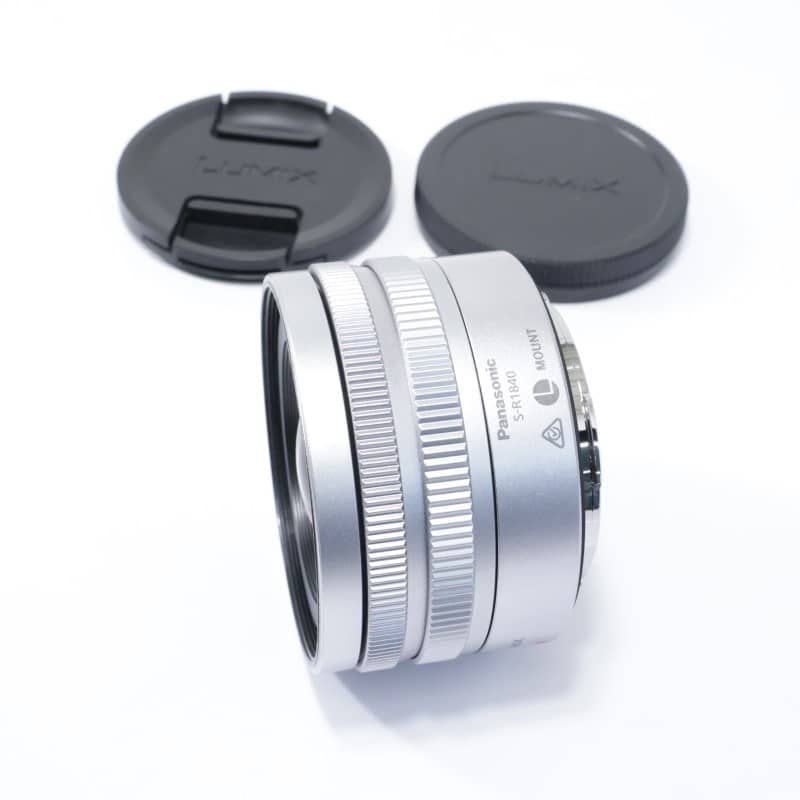 Panasonic LUMIX S 18-40mm F4.5-6.3 シルバー S-R1840 Aランク 中古