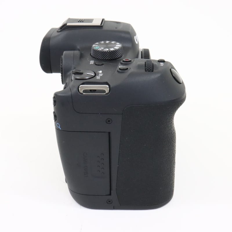 EOS R7 ボディー