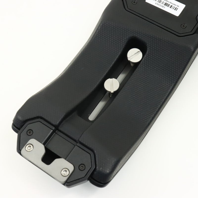 CINEURSASHMKM [Blackmagic URSA Mini Shoulder Kit]