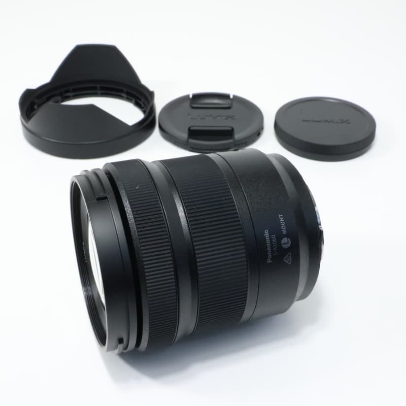 LUMIX S 20-60mm F3.5-5.6 S-R2060