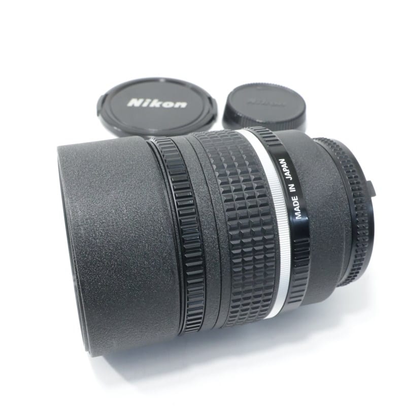 Ai AF DC-Nikkor 105mm f/2D