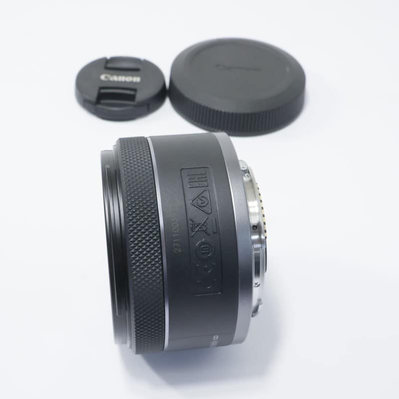RF50mm F1.8 STM