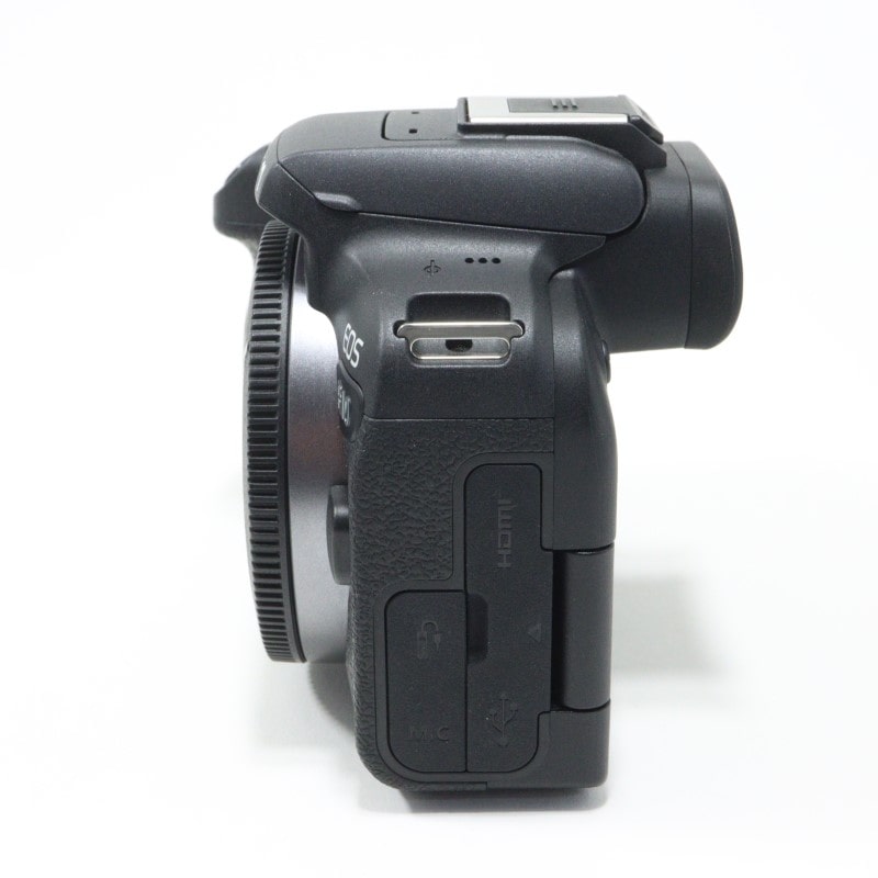 EOS R10