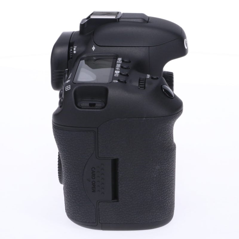 EOS 7D Mark II ボディー